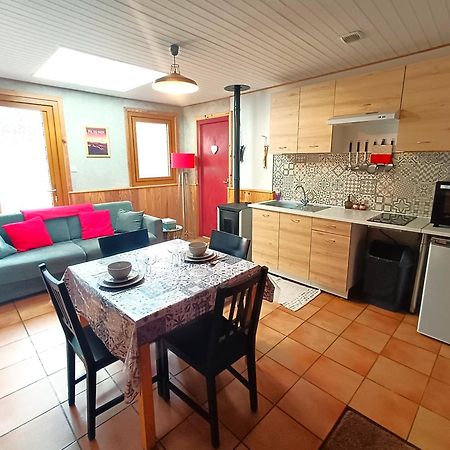 Gite Ha-Py Chalet Campan Eksteriør billede