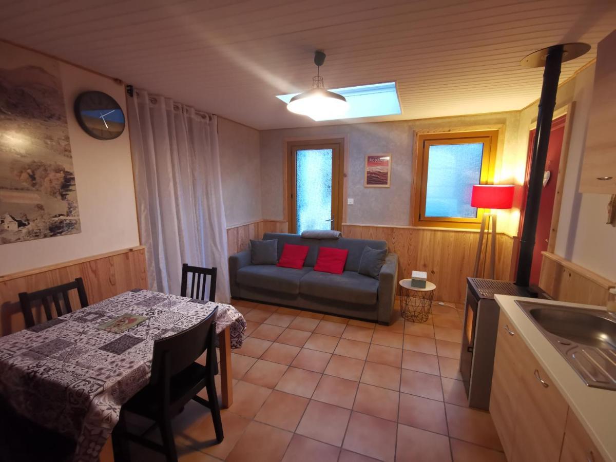 Gite Ha-Py Chalet Campan Eksteriør billede