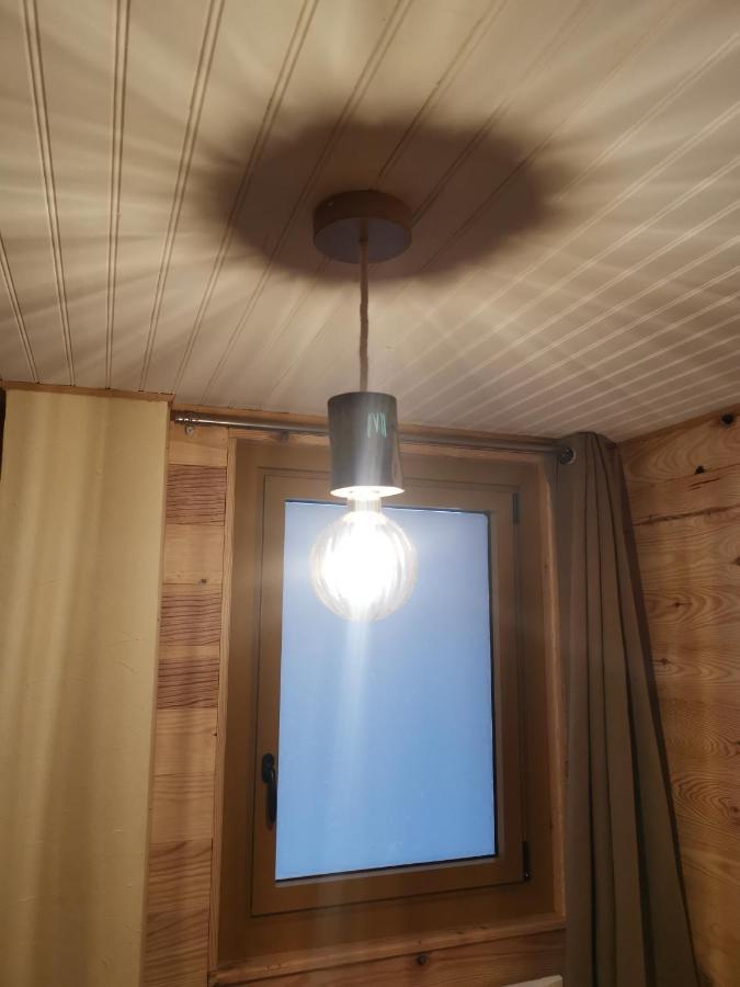 Gite Ha-Py Chalet Campan Eksteriør billede