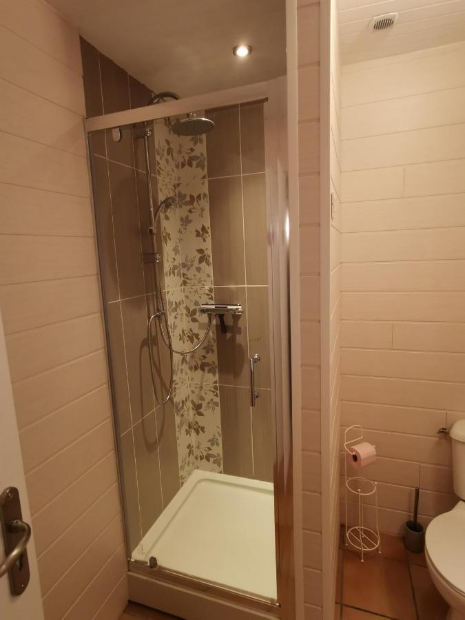 Gite Ha-Py Chalet Campan Eksteriør billede