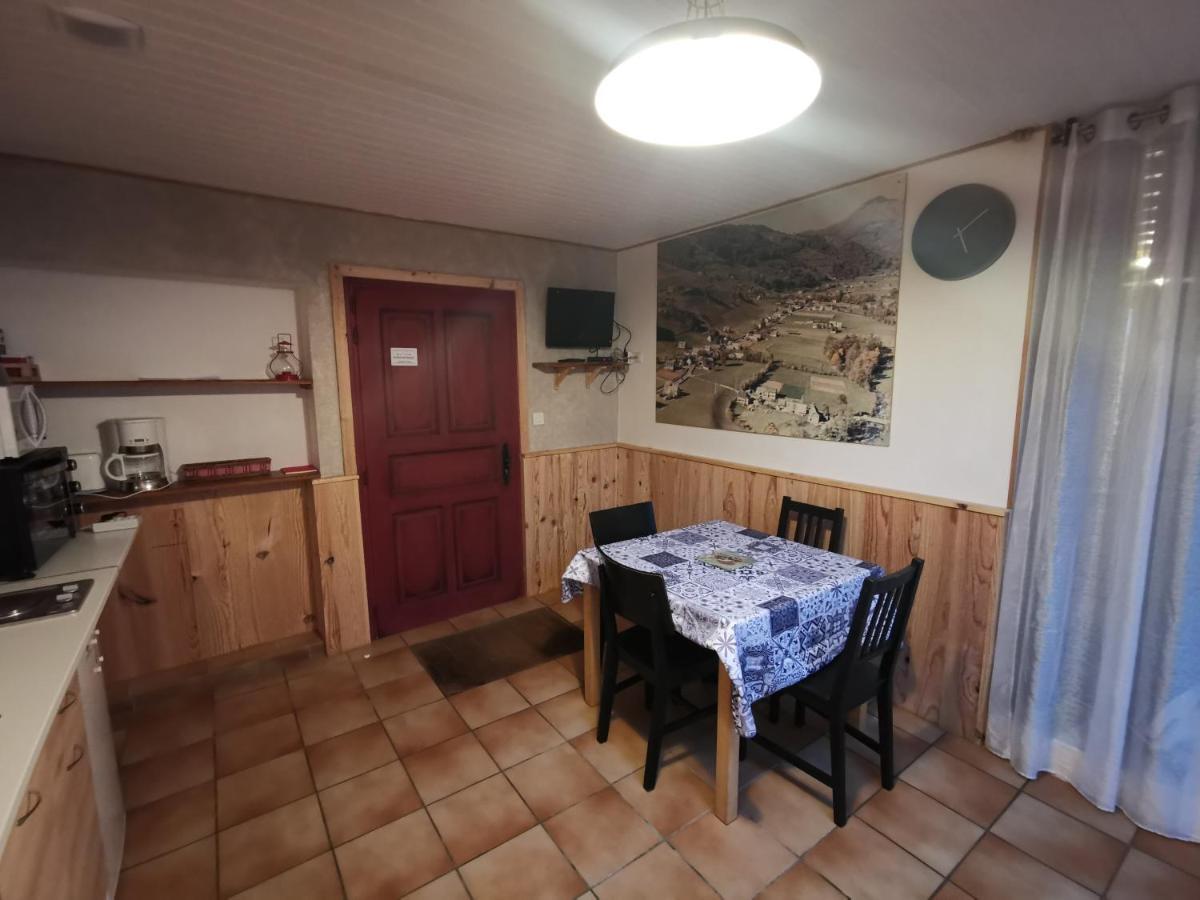 Gite Ha-Py Chalet Campan Eksteriør billede